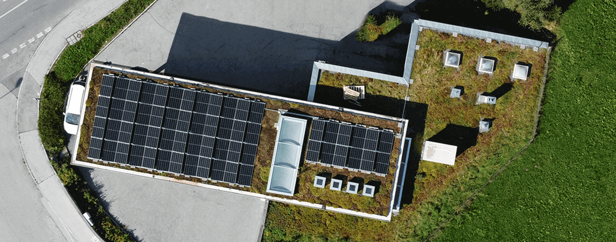 Photovoltaikanlage auf Tankstelle